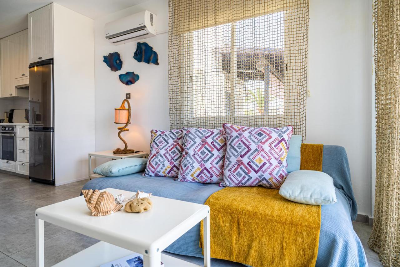 Seawaves 1- Bedroom Apartment Near Meneou Beach Larnaca Exterior photo