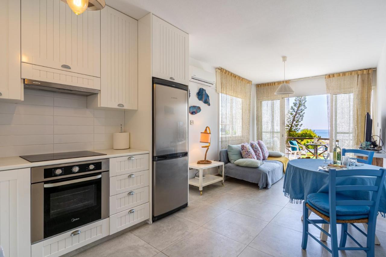 Seawaves 1- Bedroom Apartment Near Meneou Beach Larnaca Exterior photo